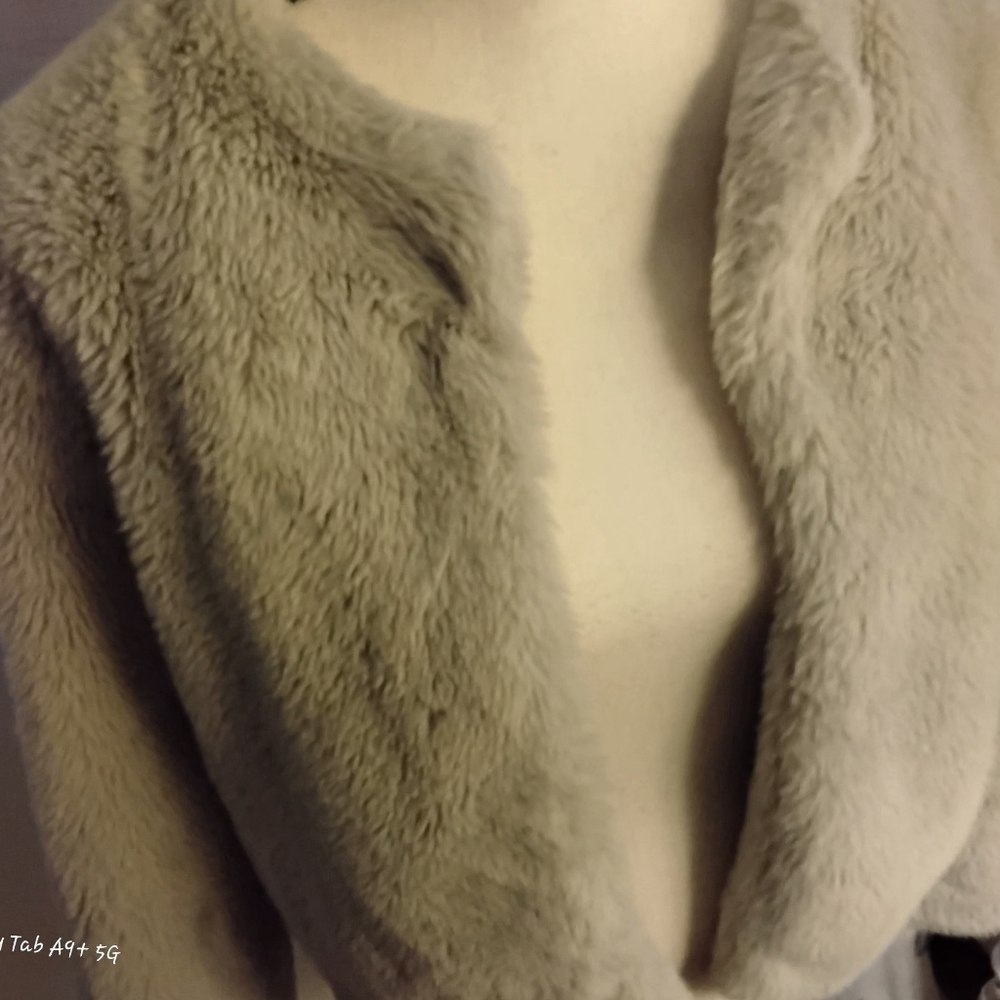 Wild Fable Gray Faux Fur Open Bolero Coat - Picture 10 of 10